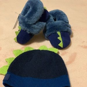 UGG Baby boy size 4/5